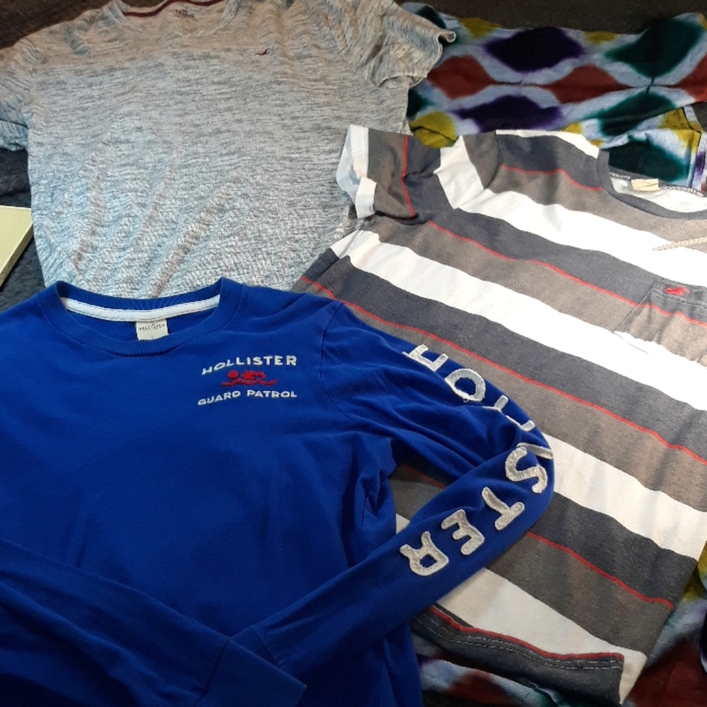 3 Hollister Shirts 2 short sleeve 1 long sleeve